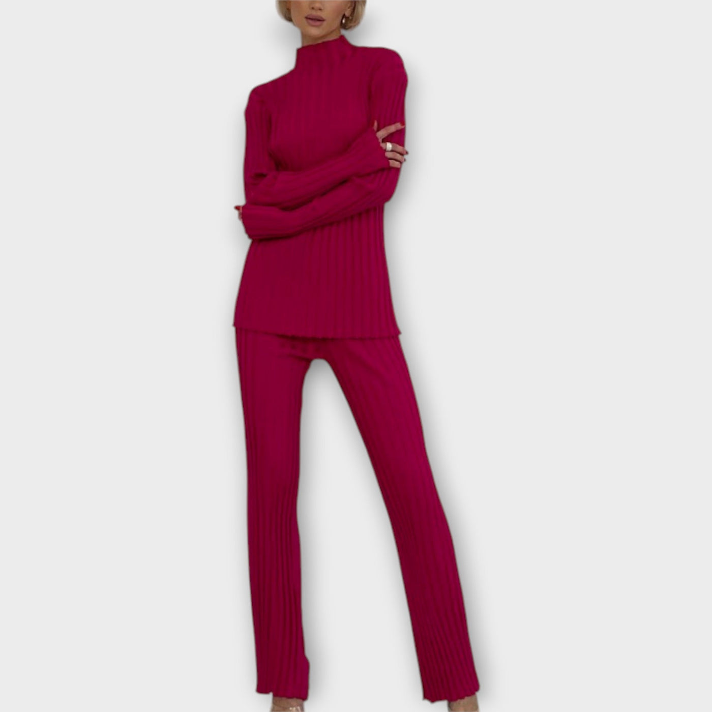 Stilingas megztinis komplektas