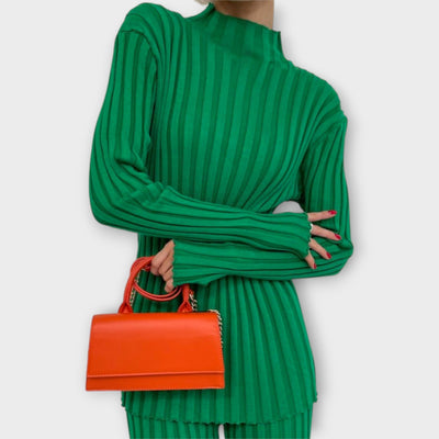 Stilingas megztinis komplektas